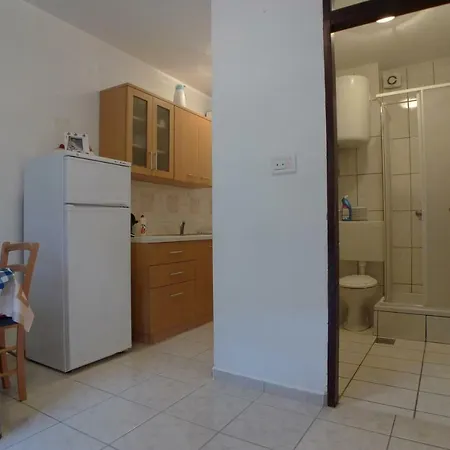 Zana Apartment *