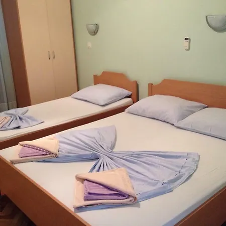 Apartment Zana *